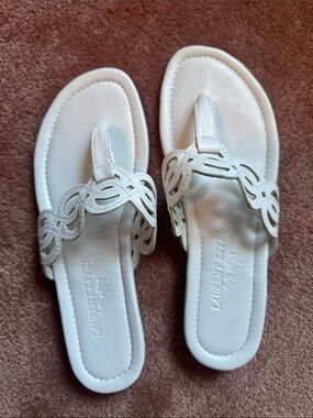 Toe-Post Sandals White Leather Laurent Eiffel